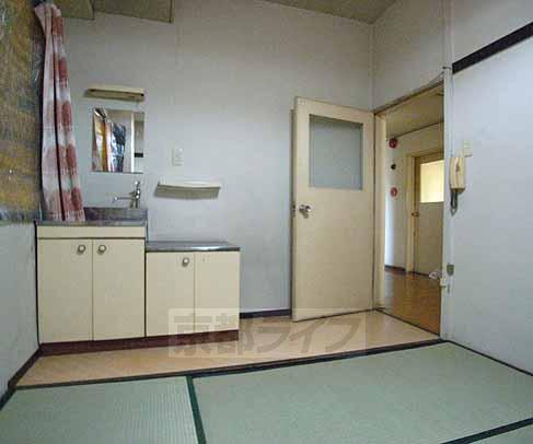 玄関　すっきりした玄関口です。