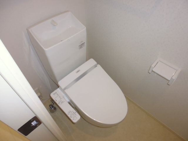トイレ　シャワー付きトイレ