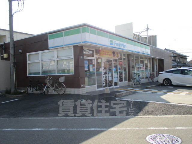コンビニ　ファミリーマート　伊丹野間二丁目（コンビニ）まで371m