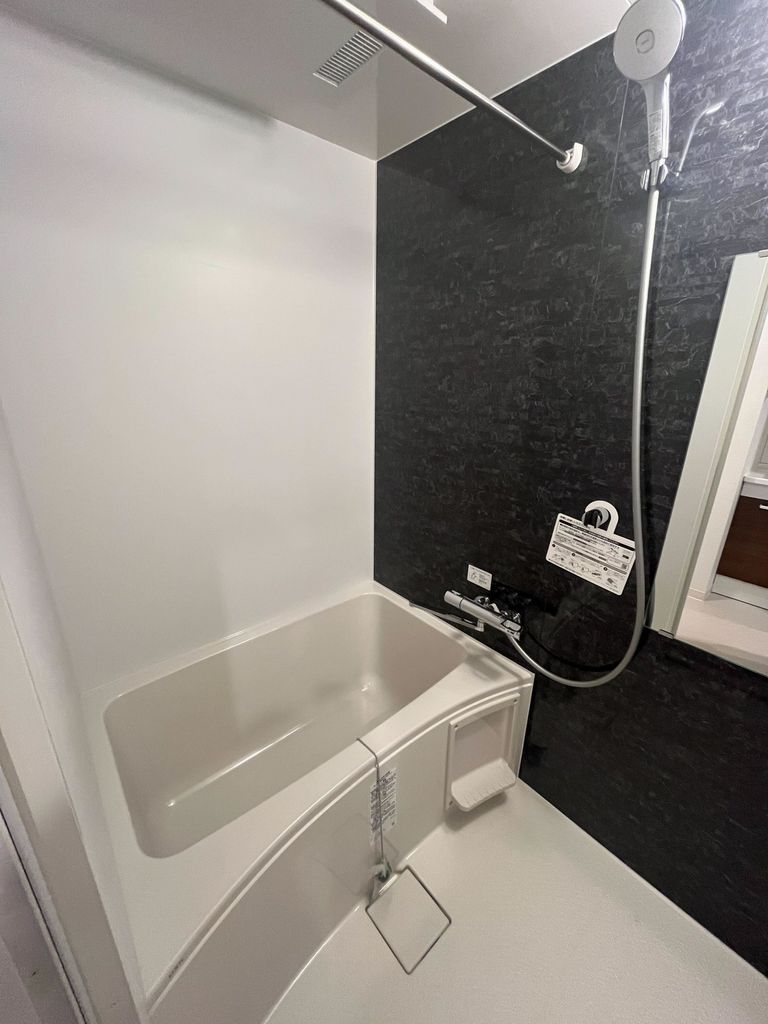 バス・シャワールーム　※建築中（代表タイプ）の写真です