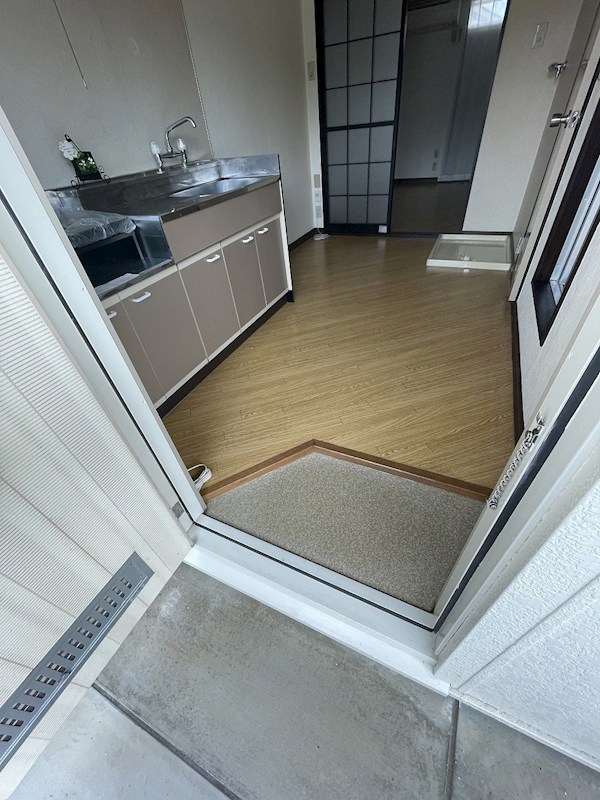 玄関　別部屋参照