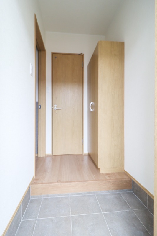 玄関　図面と現状に相違がある場合には現状を優先