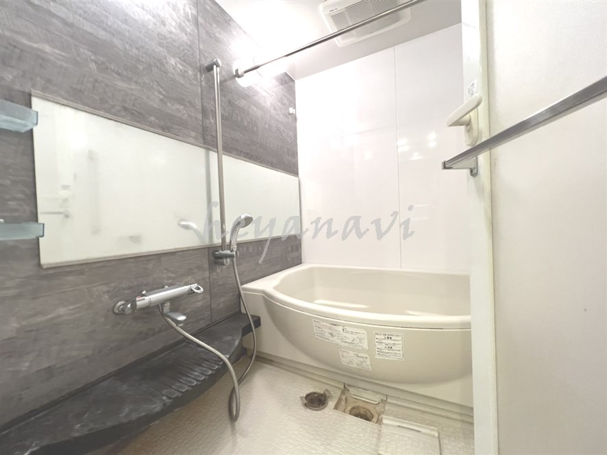 バス・シャワールーム　他号室　同施工参考写真