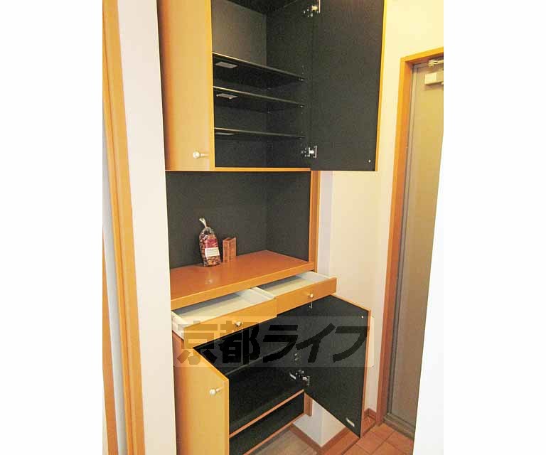 収納　シューズボックス