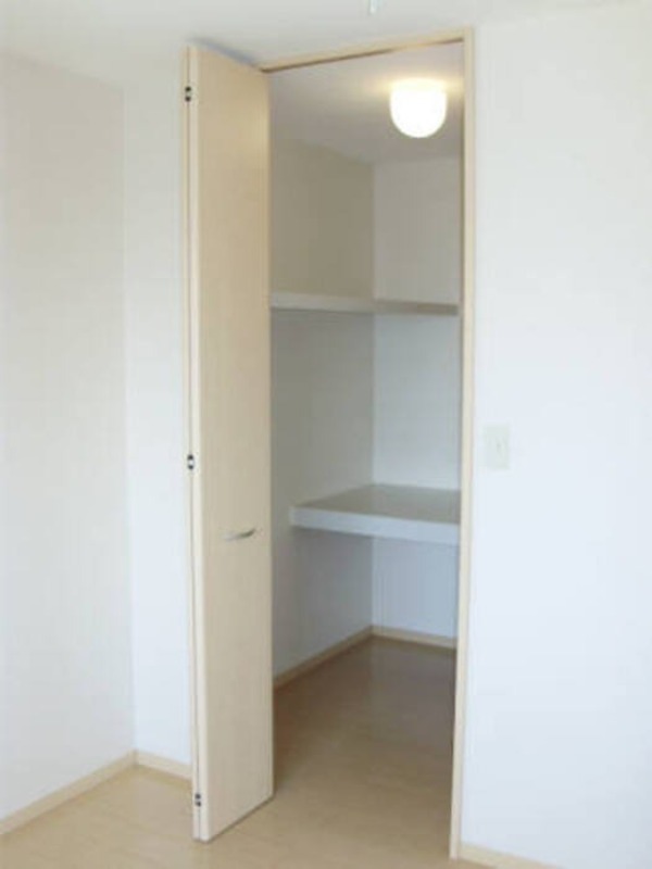 収納　図面と現状に相違がある場合には現状を優先