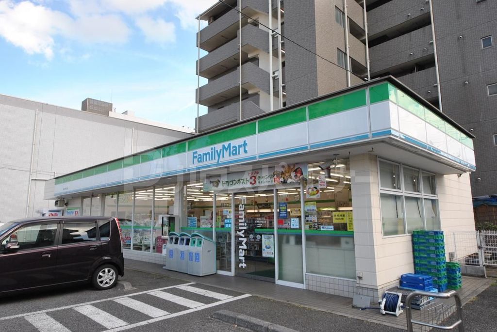コンビニ　ファミリーマート我孫子駅北口店（コンビニ）まで290m