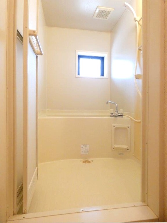 バス・シャワールーム　図面と現状に相違がある場合には現状を優先