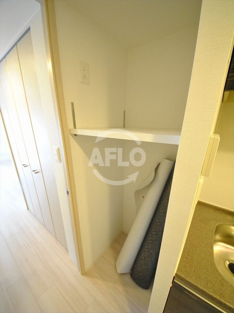 収納　コンフォリア心斎橋ＥＡＳＴ　冷蔵庫置場