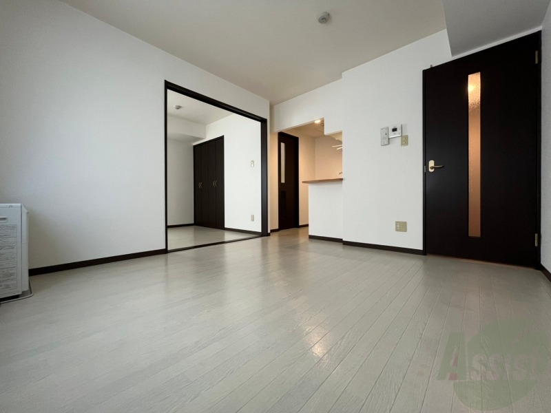 居室・リビング　明るいお部屋は気持ちよく過ごせそうですね。