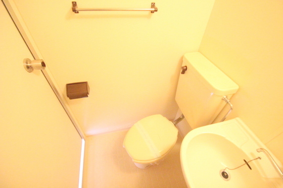 トイレ　※別部屋の写真です