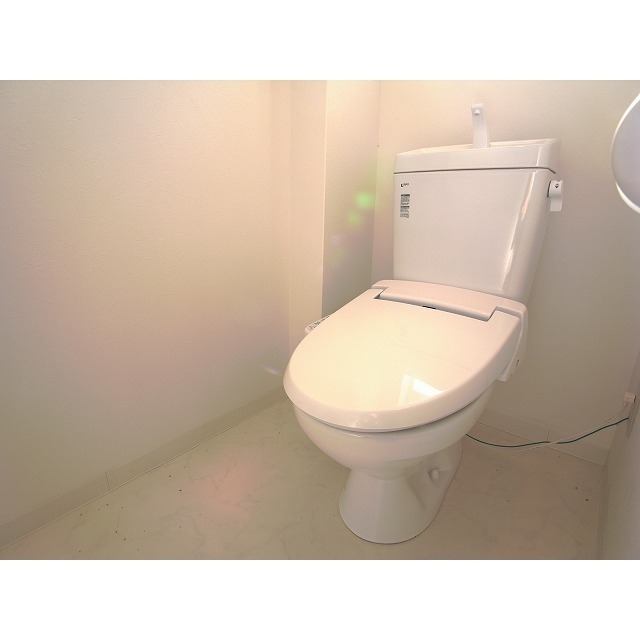 トイレ　ウォシュレット付き！
