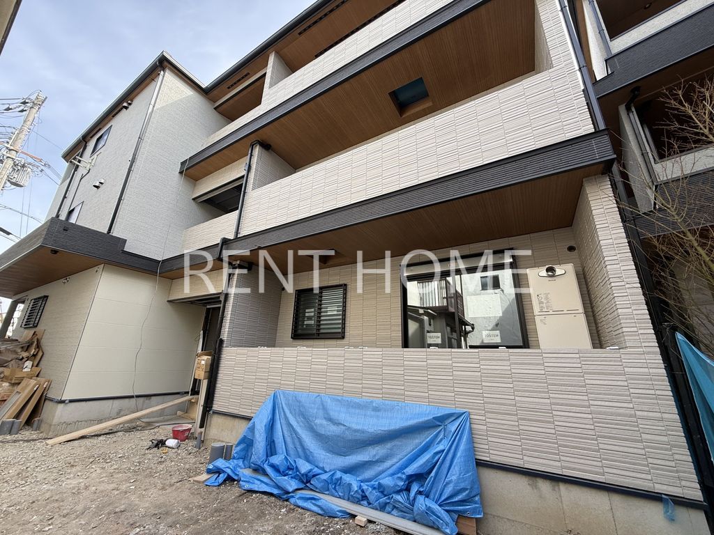 エントランス　建築中です