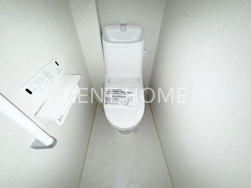 トイレ　建築中です