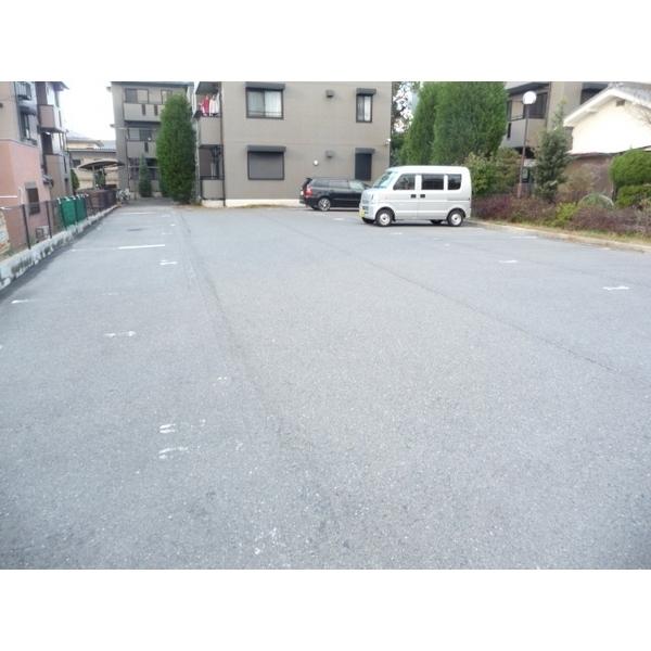 駐車場　敷地内駐車場！