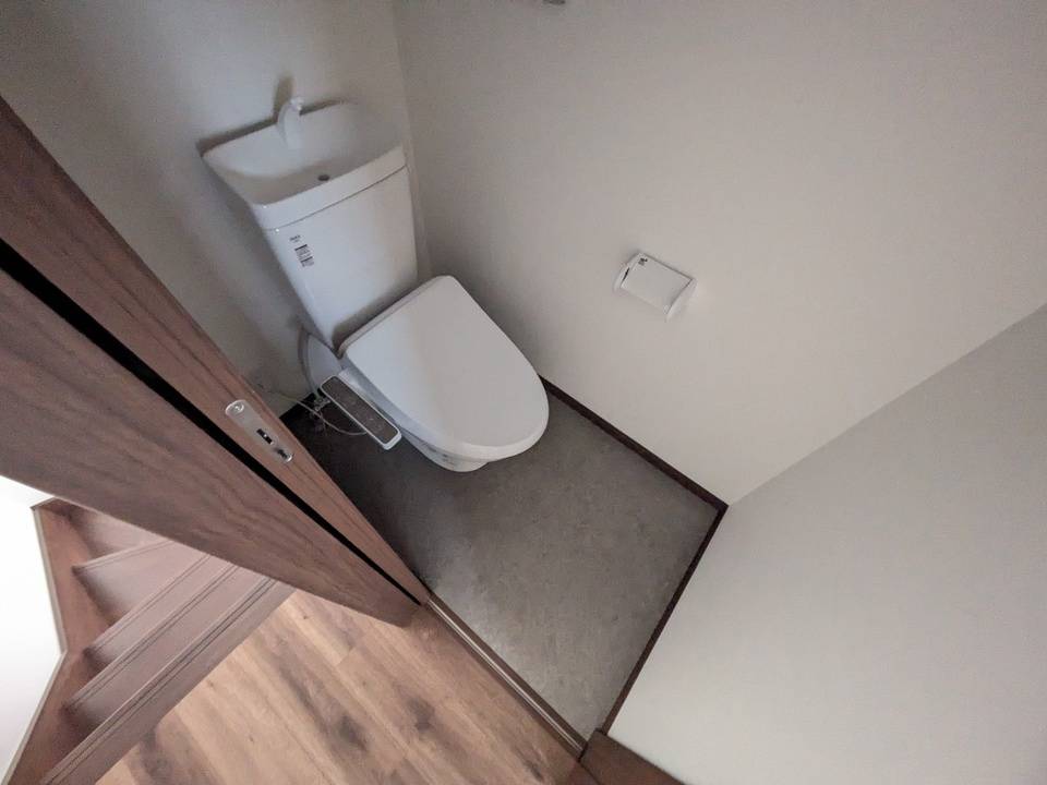 トイレ　トイレ