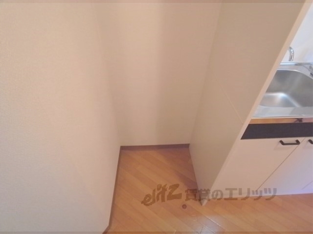 その他部屋・スペース　キッチン横に冷蔵庫スペースあり