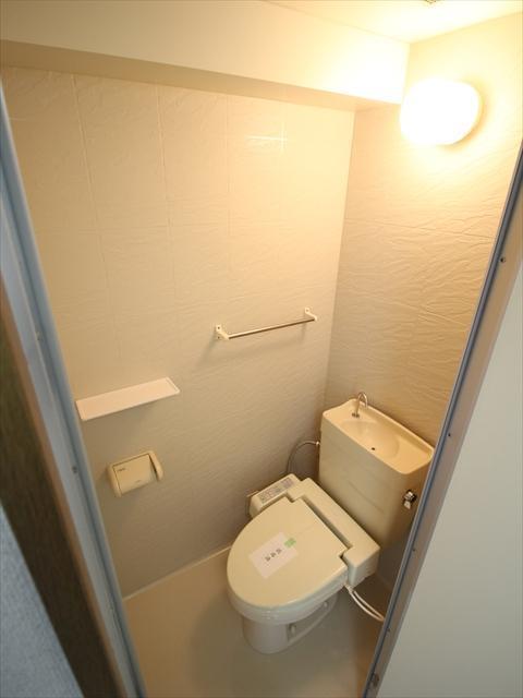 トイレ　松山市木屋町　ノエル・ドゥ・フランドール　トイレ