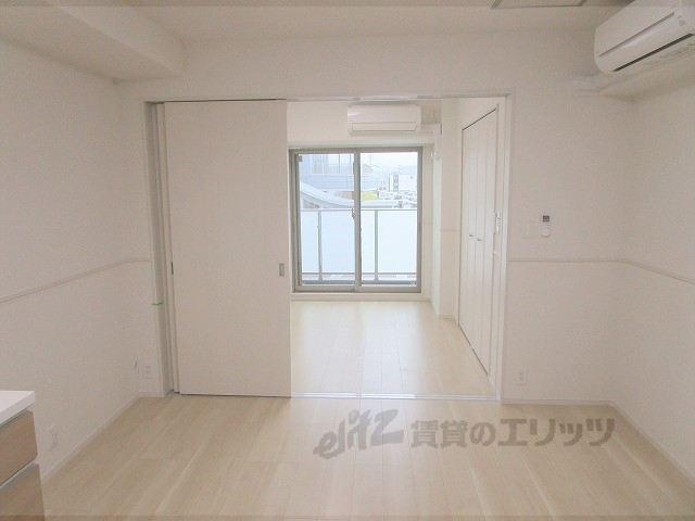 居室・リビング　洋室