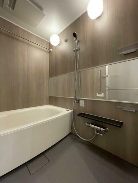 バス・シャワールーム