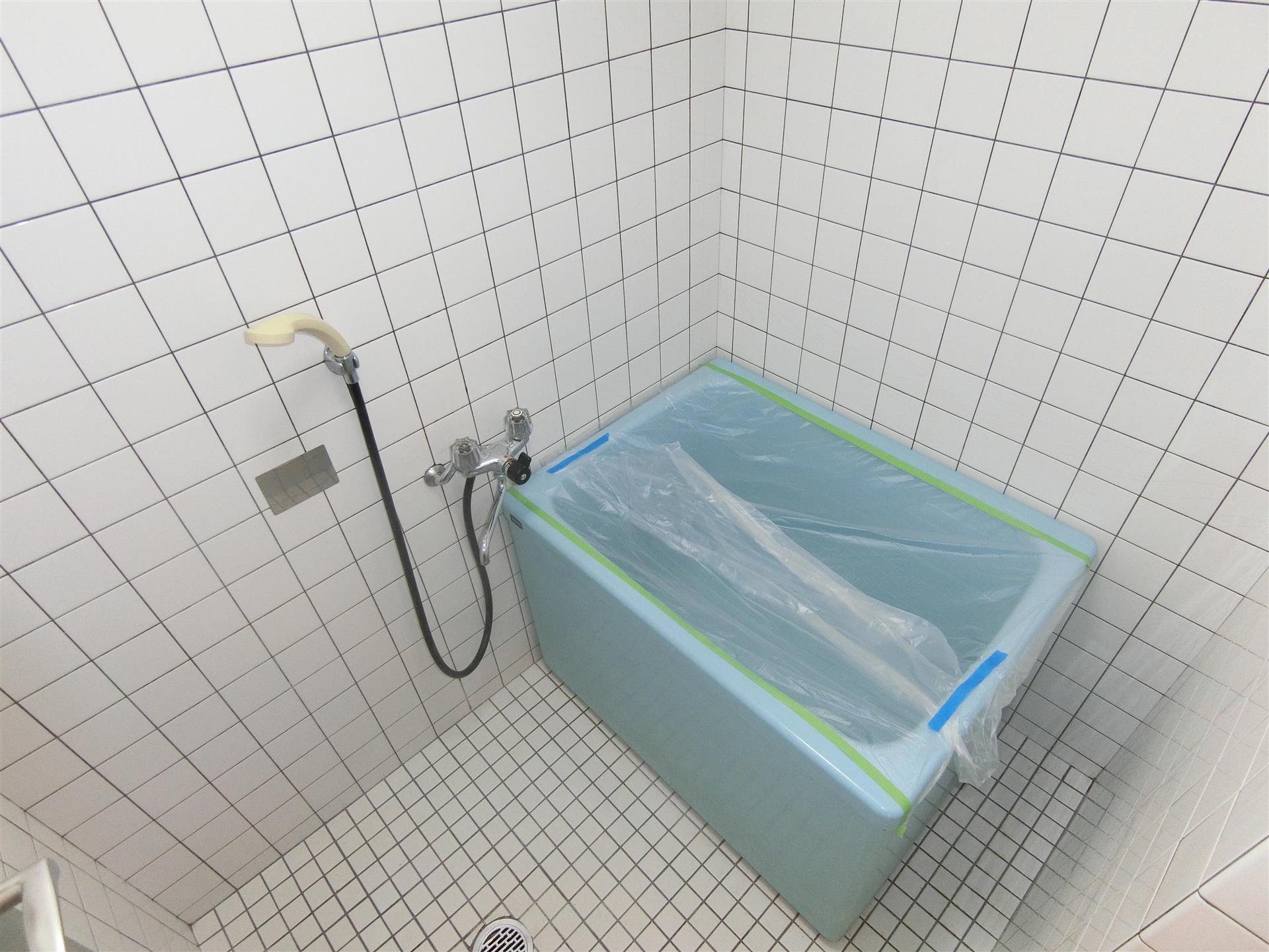 バス・シャワールーム　いつでもすぐに入浴できるシャワー付きバスルーム♪