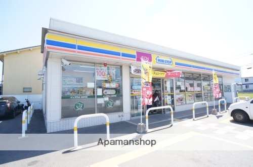 コンビニ　ファミリーマート　みみなし駅前店（コンビニ）まで787m