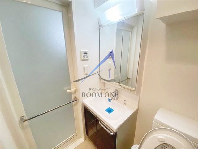 洗面設備　洗面台です。