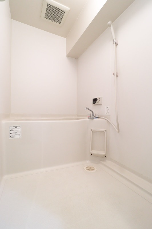 バス・シャワールーム　図面と現状に相違がある場合には現状を優先