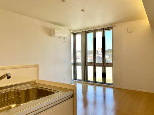 居室・リビング　13帖のリビング♪