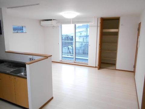 居室・リビング　リビング