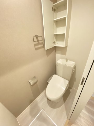 トイレ　★温水洗浄便座付き♪