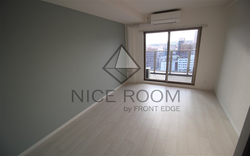 居室・リビング　エグゼ難波WESTリバー　リビング