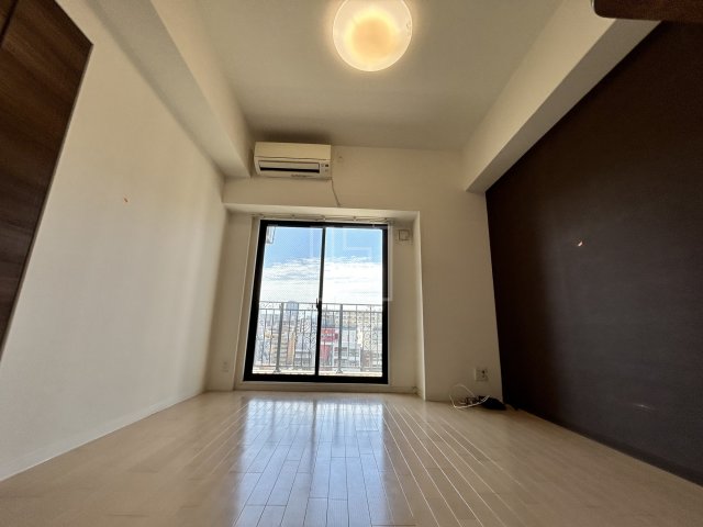 居室・リビング　ラグゼ江戸堀　洋室