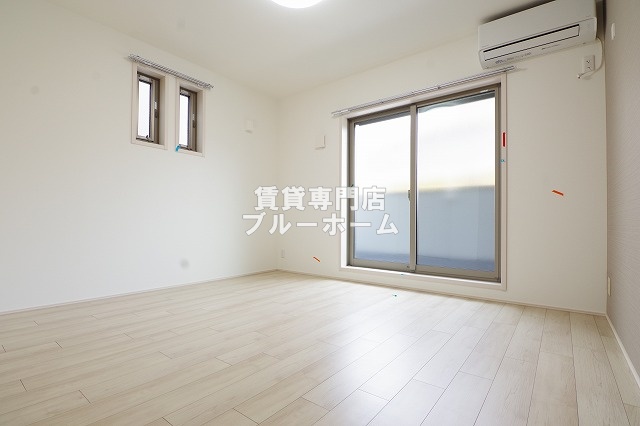 居室・リビング　8.2帖の広々としたリビング！