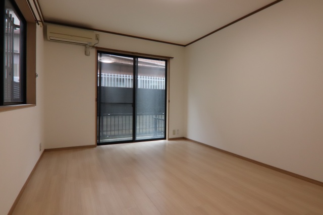 居室・リビング　別室の参考写真です。※現況優先