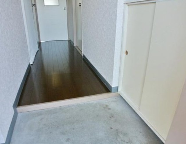 玄関　他部屋参考。