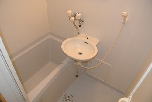 バス・シャワールーム　バス