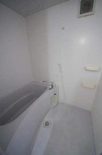 バス・シャワールーム　浴室（類似室内）