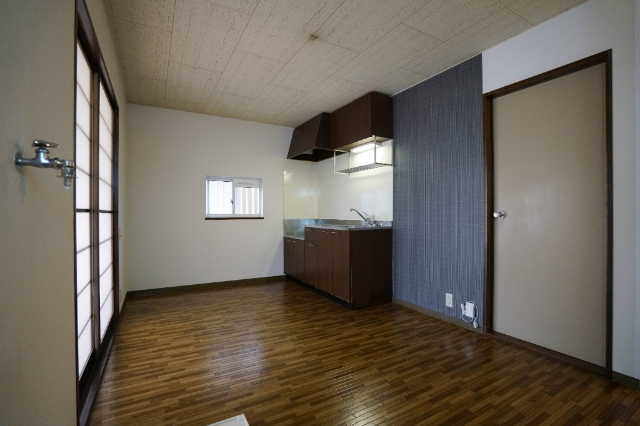 居室・リビング　敷地内の別の部屋