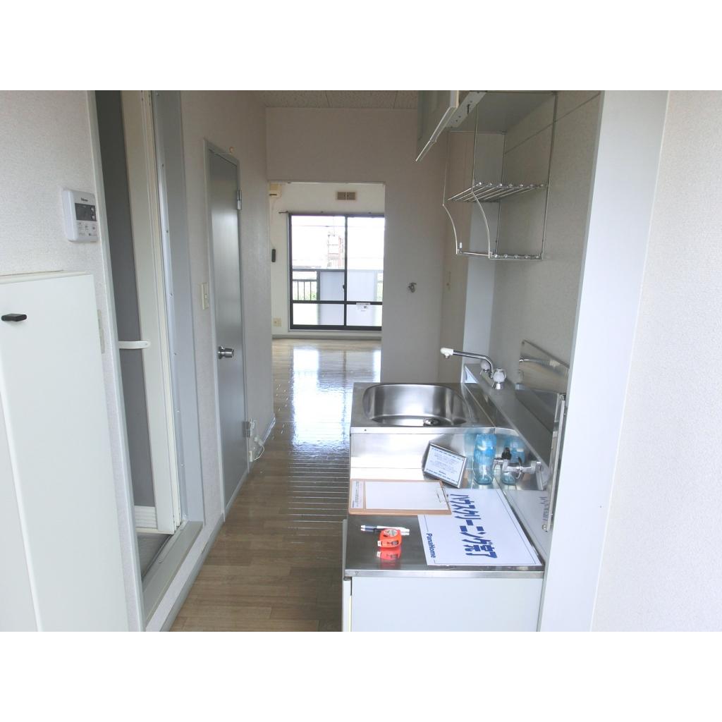 キッチン　キッチンでお料理をお楽しみください