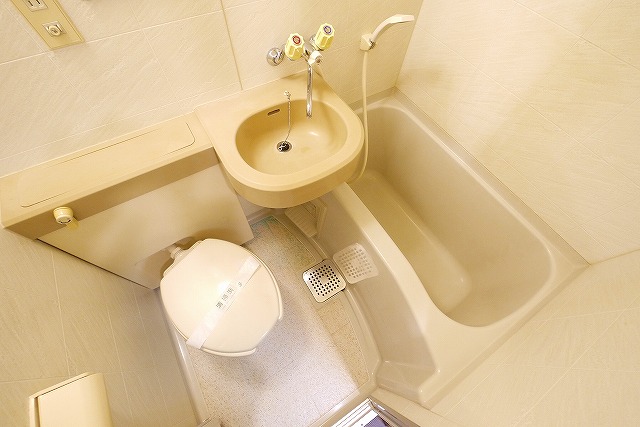 バス・シャワールーム　ゆったり過ごせるお風呂です