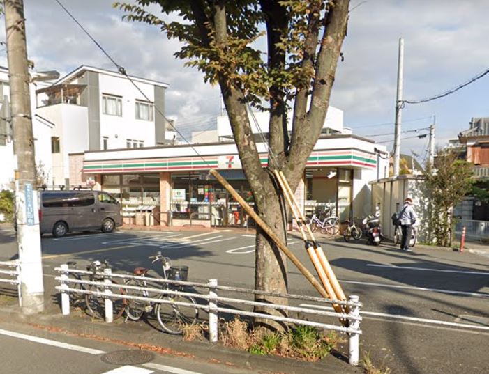 コンビニ　セブンイレブン 尼崎園田学園前店（コンビニ）まで637m