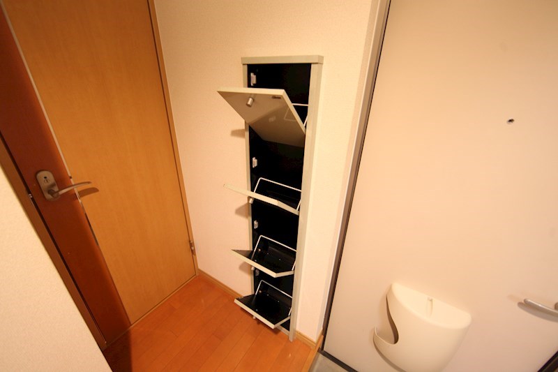 玄関　玄関　シューズボックス