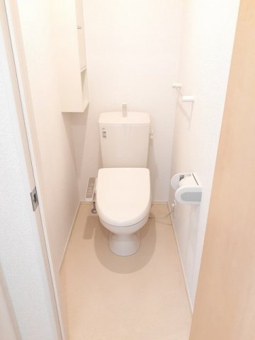 トイレ　落ち着いたトイレです