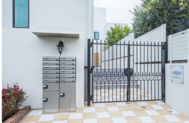 建物外観　おしゃれな外観