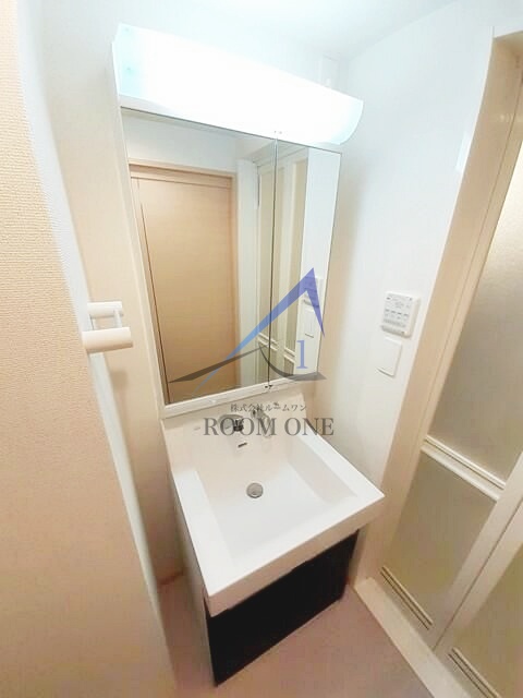 洗面設備　洗面台です。