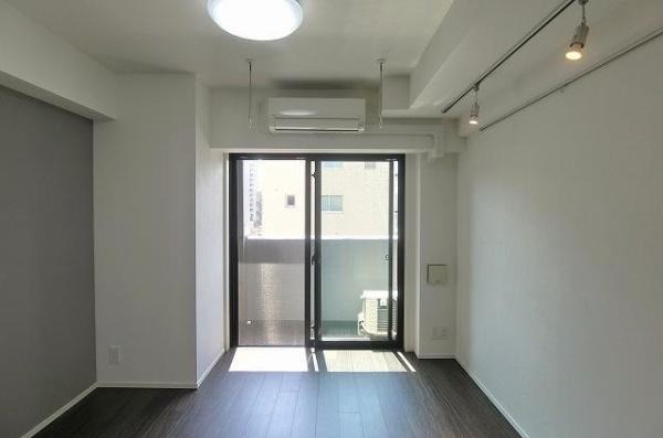 居室・リビング　※別部屋参考写真