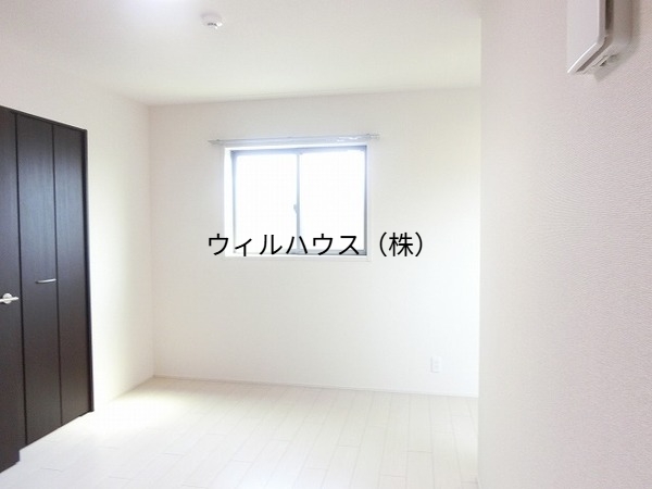 その他部屋・スペース　明るい洋室！