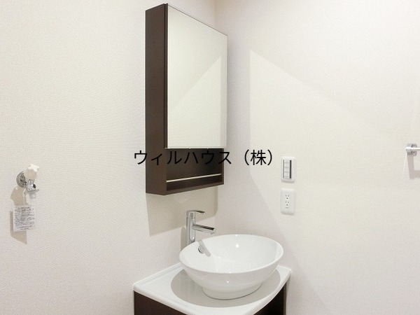 洗面設備　オシャレな洗面台！