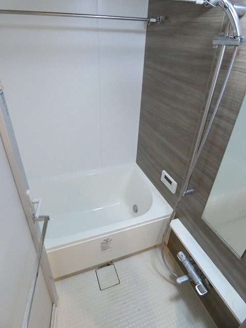 バス・シャワールーム　バス※別部屋参考写真