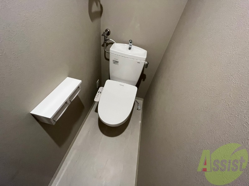 トイレ　トイレです。ウォシュレット付を探している方、おすすめです。